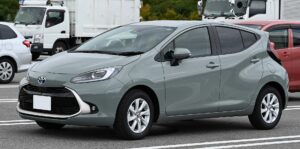 アクアの新車価格は2,497,000円から3,238,400円｜X・G・Z・GR SPORTの全7通り、燃費とE-Fourの差【2026年10月・トヨタ公式】