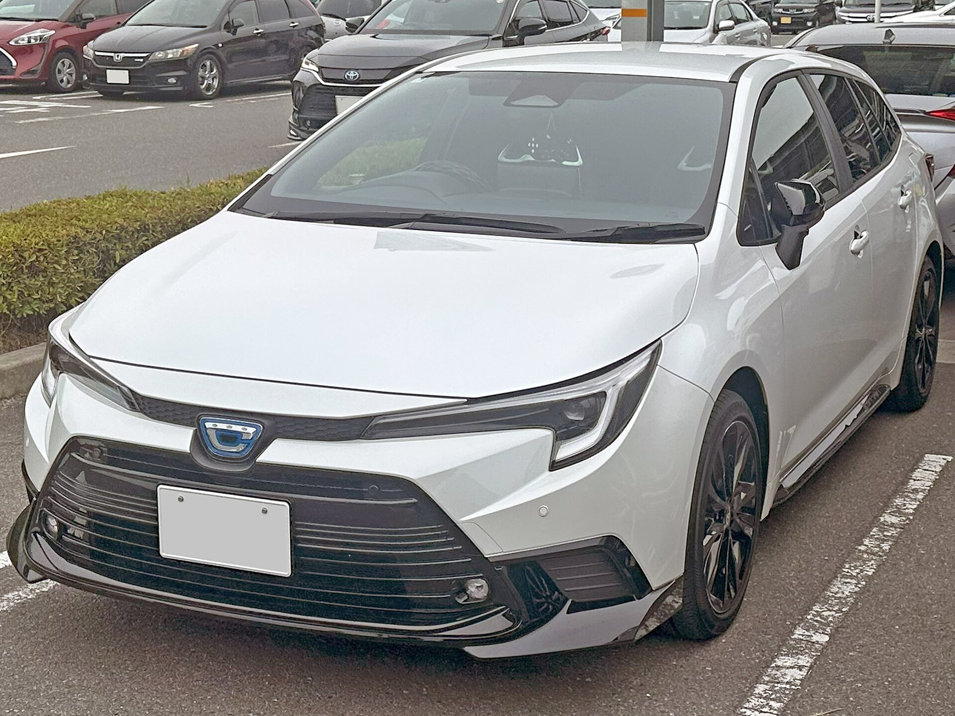 カローラ誕生60周年記念の特別仕様車｜ACTIVE SPORTは323万1,800円から