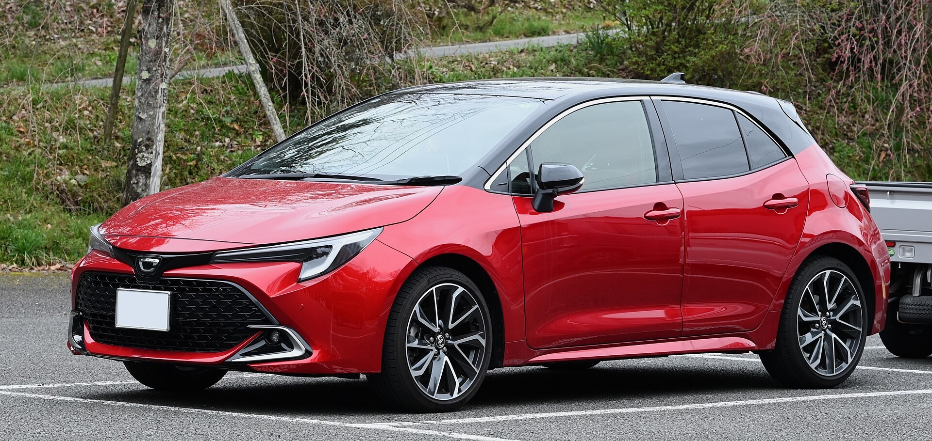 トヨタ・カローラ スポーツ G“Z”の外観(実写・展示車・イメージ)