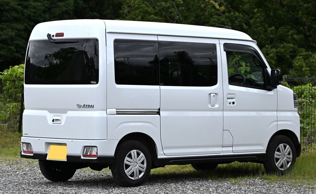 アトレーの価格一覧【2026年10月】RS 185万9,000円・X 173万8,000円・デッキバン 210万1,000円｜燃費は全車14.7km/L