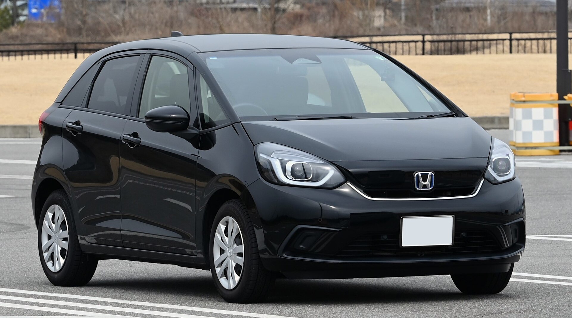 ホンダ フィット e:HEV HOMEの外観