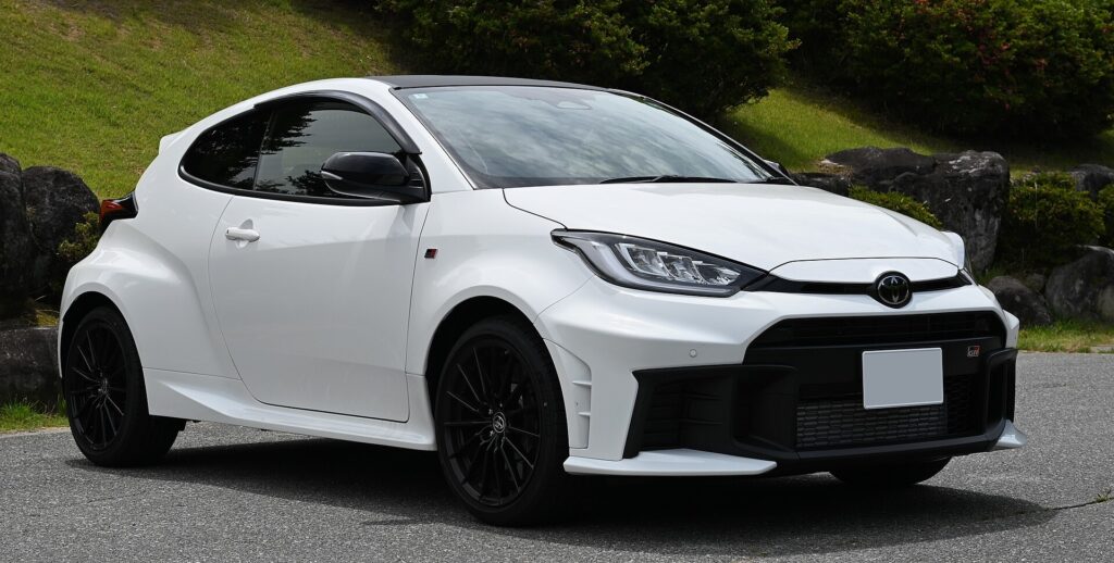 GR86・GRヤリス・GRカローラの新車価格一覧【2026年10月】293万6,000円から598万円｜MT/ATの差と全17通り