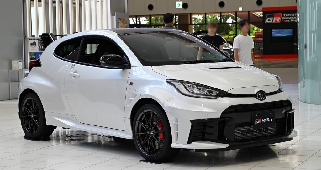 26式GRヤリスは361万7,200円から｜新開発のGRステアリング、POTENZA RACE標準化、4月6日発売