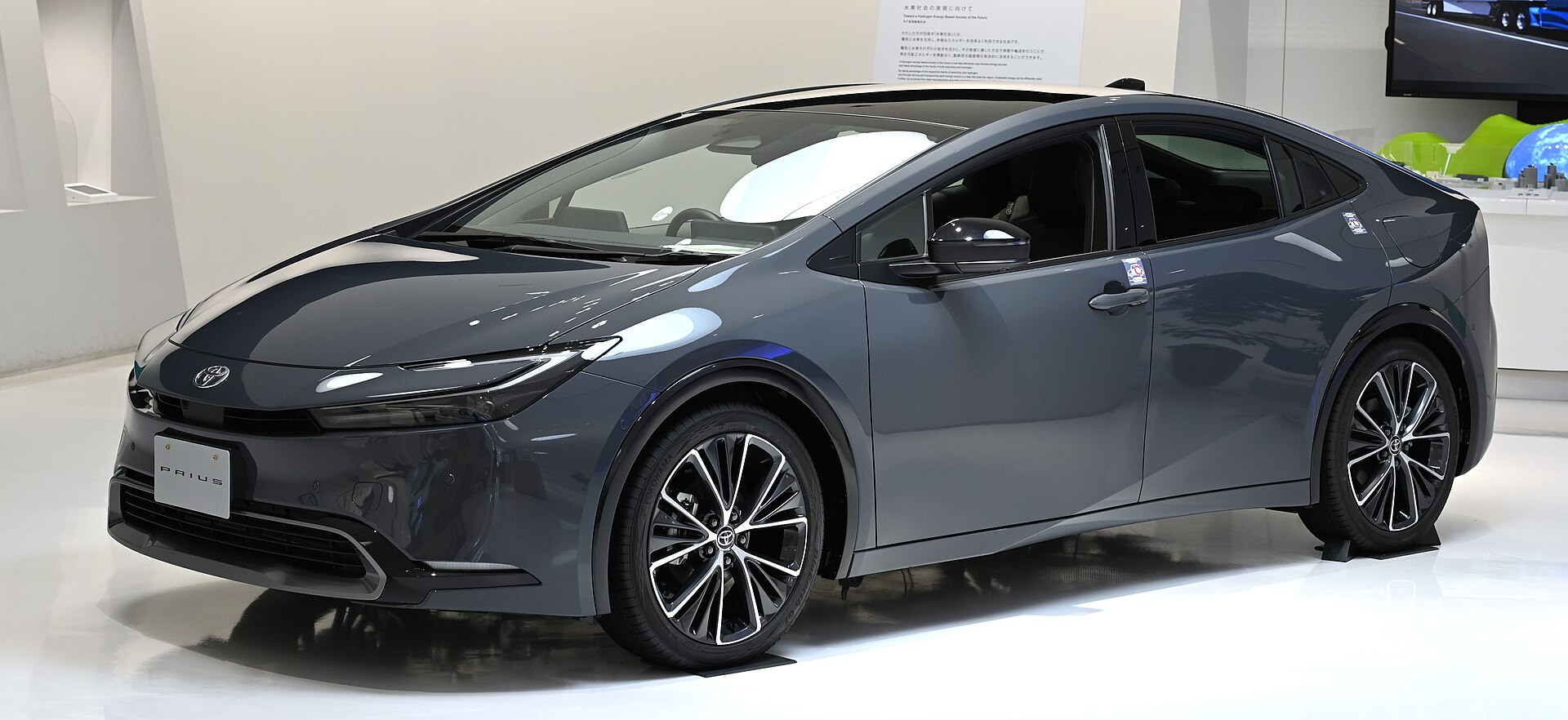 プリウスの新車価格は2,796,200円から4,645,300円｜X・G・Zとプラグインハイブリッドの全8通り【2026年10月・トヨタ公式】