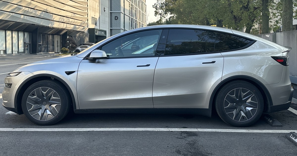 テスラ Model Y Lは6人乗りで航続788km|ホイールベース3,040mm、補助金127万円